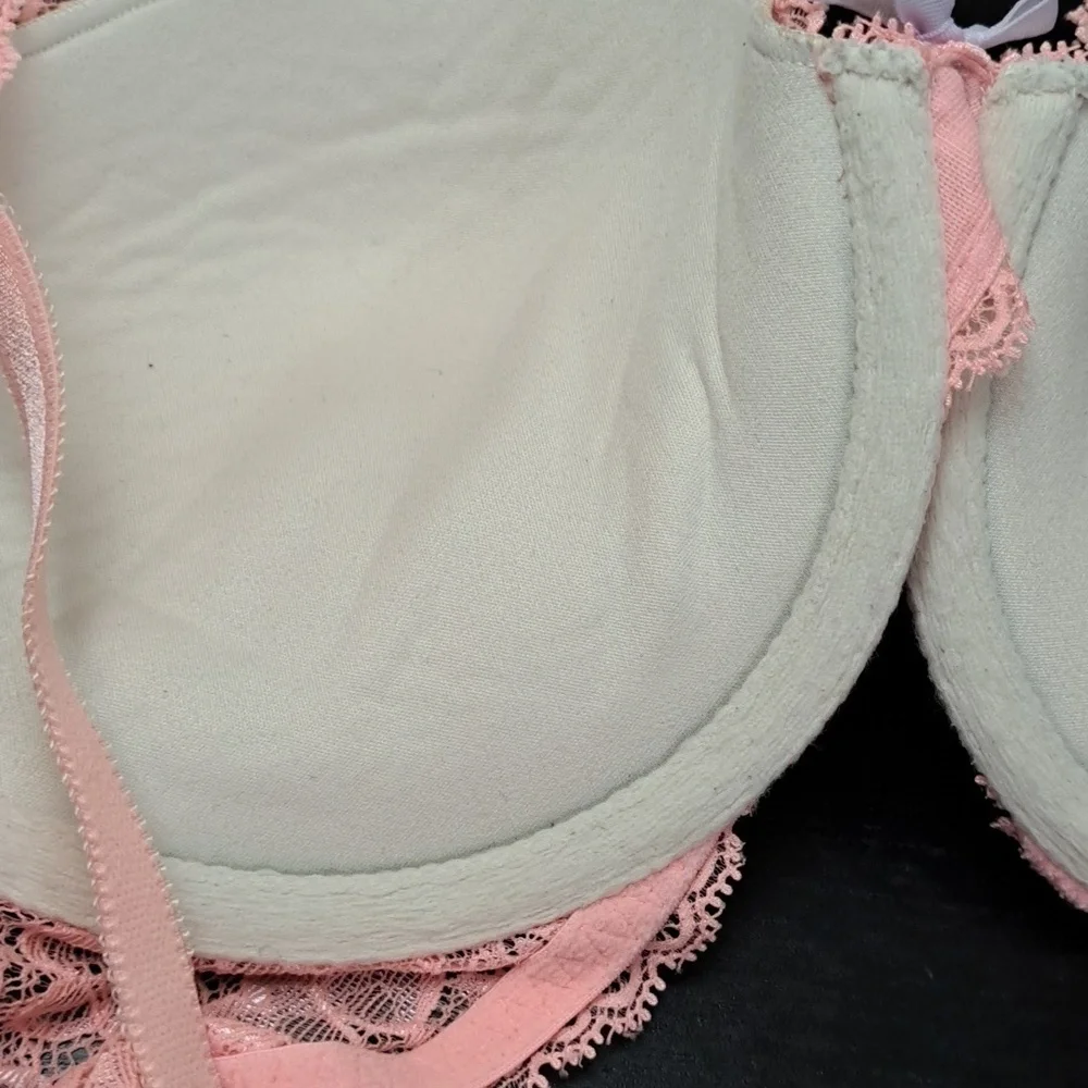 Victoria's Secret Push up lace padded bra size 34C - Picture 8 of 13